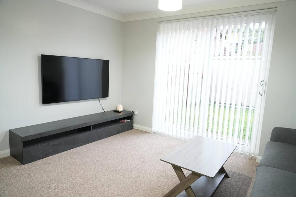 Harmony In Bicester Villa Exterior photo