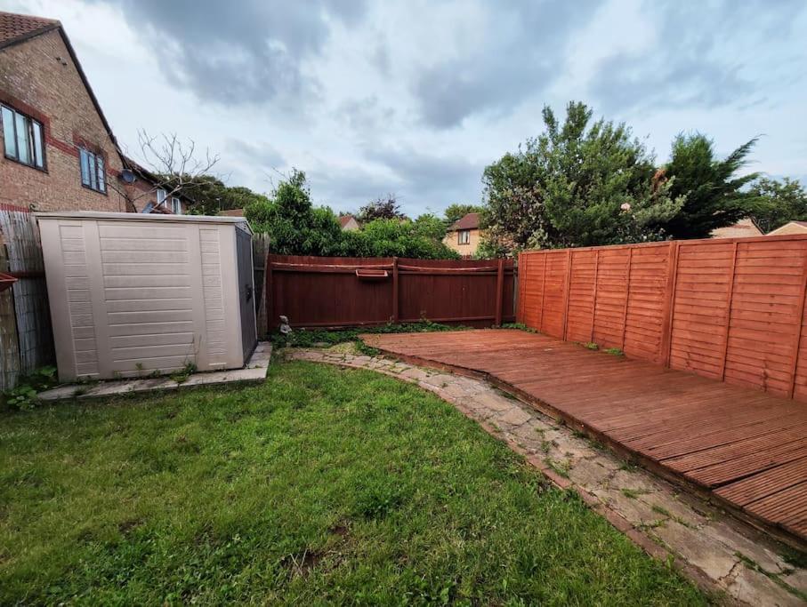 Harmony In Bicester Villa Exterior photo